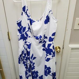 Eshakti Blue and White floral print dress